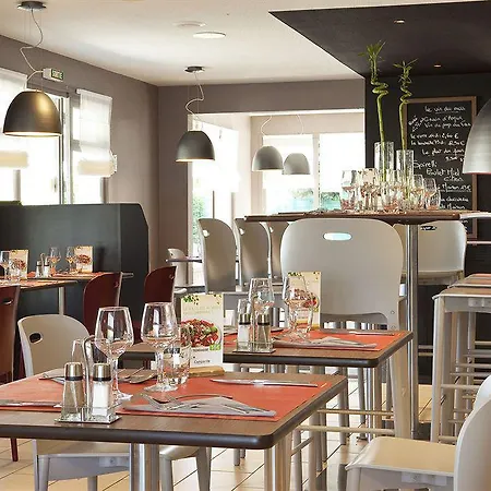 Campanile Hotel Fougeres